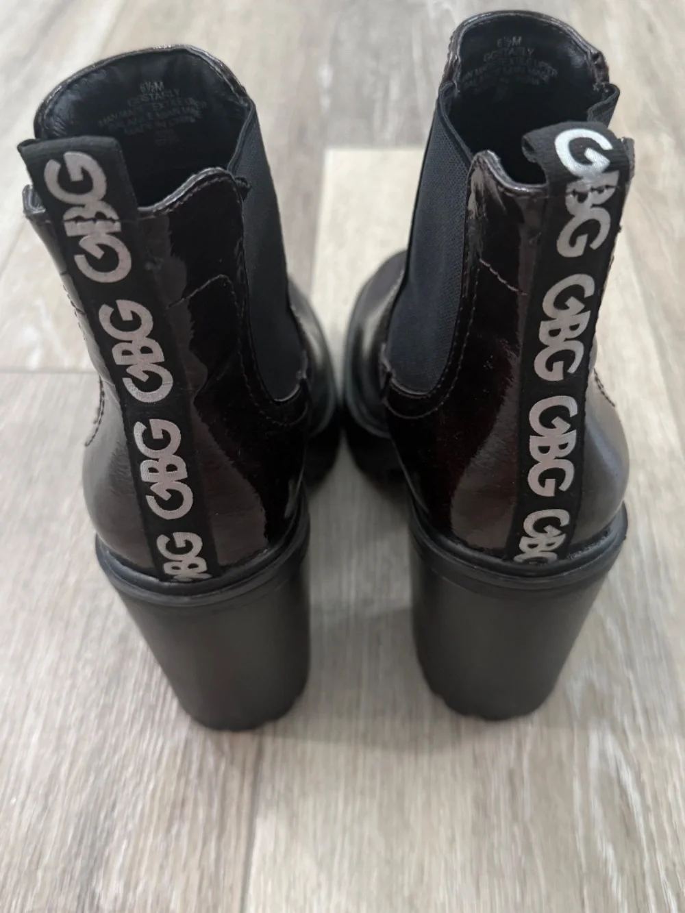 Share Women's Shoes Los Angeles GBG size 6 1/2 Good Condition Burgundy